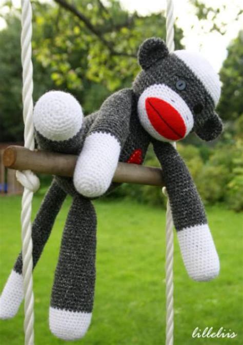 Free Sock Monkey Crochet Patterns