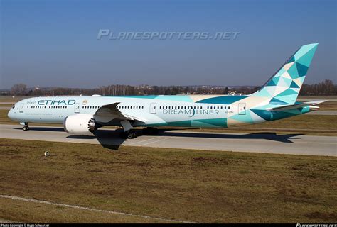 A6 BMH Etihad Airways Boeing 787 10 Dreamliner Photo By Hugo Schwarzer