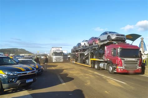 Santa Catarina Ainda Tem Pontos De Bloqueios Em Rodovias Federais