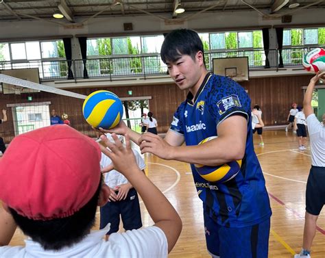 パナソニック パンサーズ公式 On Twitter 【パンサーズ情報】 🏐枚方市 連携交流事業2023🏐 本日は枚方市立香陽小学校にて