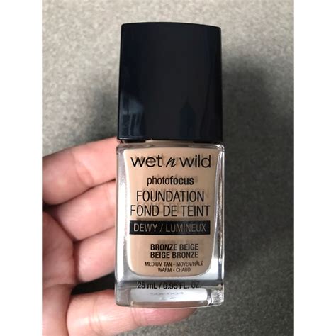 Kem Nền Wet N Wild Photofocus Foundation màu Dewy Lumineux 28ml