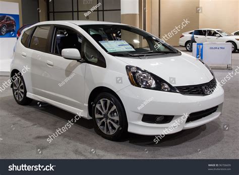 Auto Honda Fit