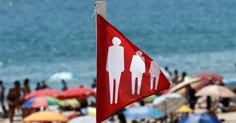 Praia da Fuzeta Ria interdita a banhos por má qualidade da água