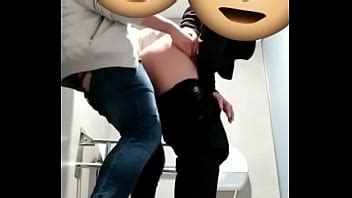 Rica follada baños publicos XVIDEOS