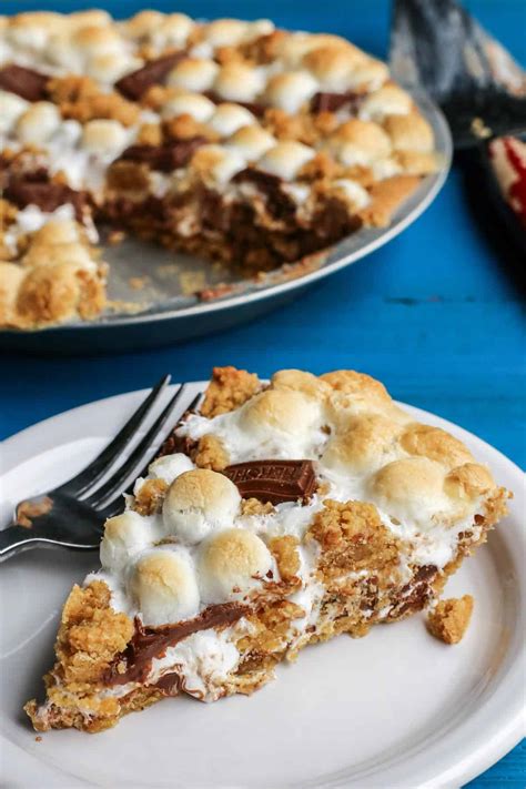 Easy Smores Pie Recipe L A Farmgirls Dabbles