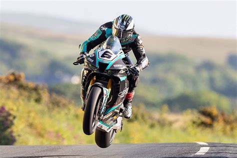 Isle Of Man Tt Dunlop Smashes Lap Record As Practice Ends