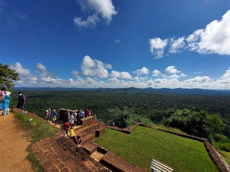 Sigiriya Fortaleza de Roca Templo de la Cueva de Dambulla y Excursión