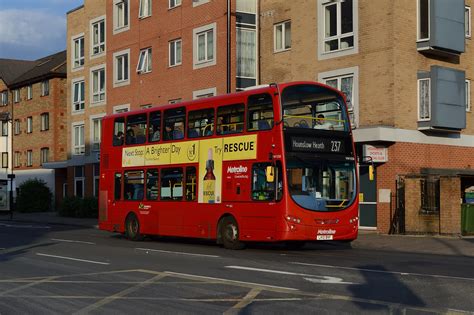 Metroline VW1038 LK10BXF On Route 237 Hassaanhc Flickr