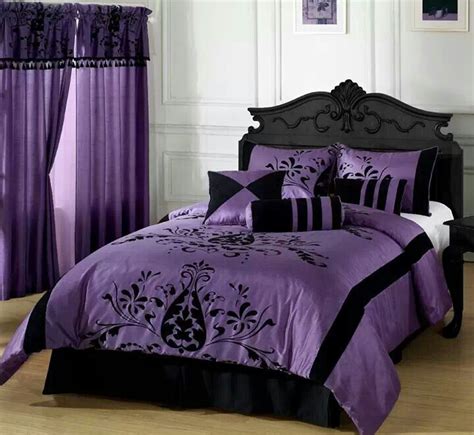 Pin By Teresa Langston On I Love Purple Purple Bedrooms Purple Bedroom Design Purple Bedding