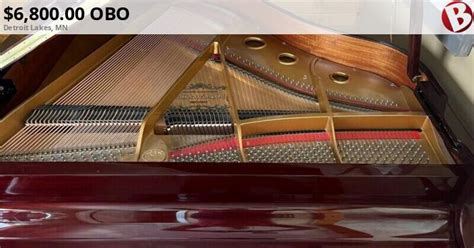 Stunning Polished Mahogany Kohler And Campbell Baby Grand Piano