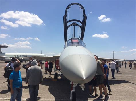 THAIDEFENSE-NEWS: The AFP received two new FA-50 Fighter-Trainers..