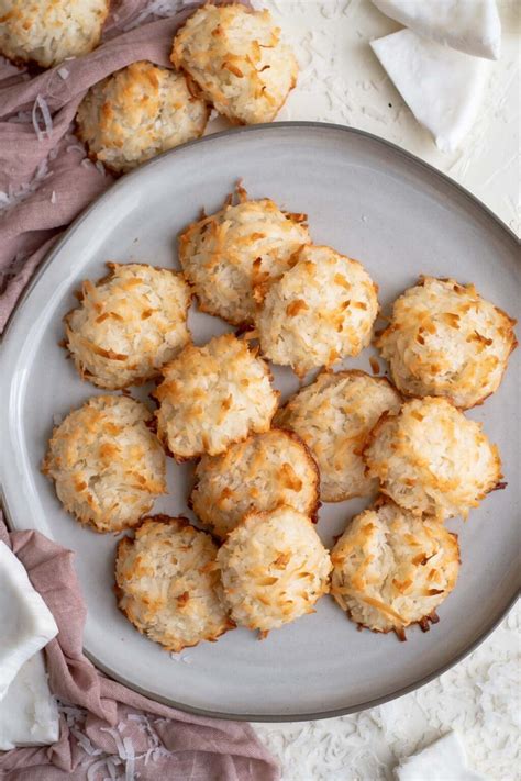 Easy Coconut Macaroons Recipe Yellowblissroad