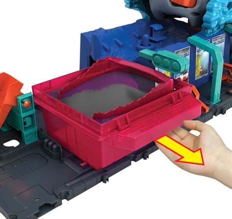 Hot Wheels City Ultra Shark Car Wash Wholesale