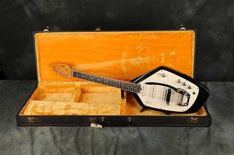 vox phantom  black reverb