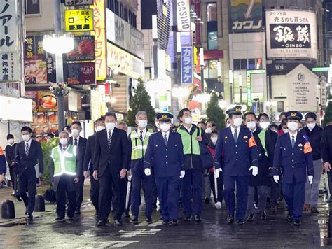 警視総監が歌舞伎町巡視 年末年始の特別警戒 産経ニュース