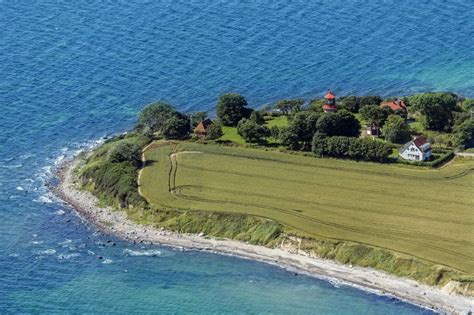 Fehmarn Von Oben Leuchtturm Staberhuk Ein Seefahrtszeichen Auf Der