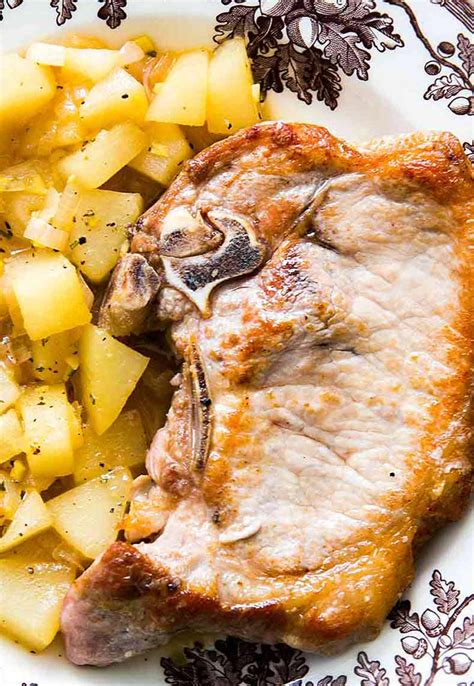 Pork chops with sautéed pears Artofit