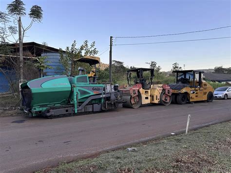 Servi Os Para Iniciar Coloca O Da Segunda Camada De Asfalto Na Avenida