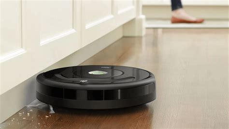 Roomba 677 vs 675: Which Robot Vacuum is Better - Robot Chores