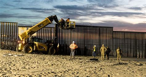 Progress Work On Border Wall Starts In Arizona National File