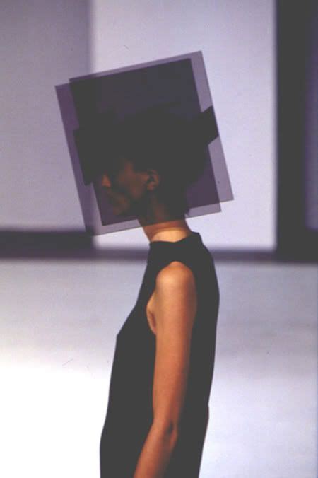 Hussein Chalayan Aw 98 Conceptual Fashion Hussein Chalayan Cubism