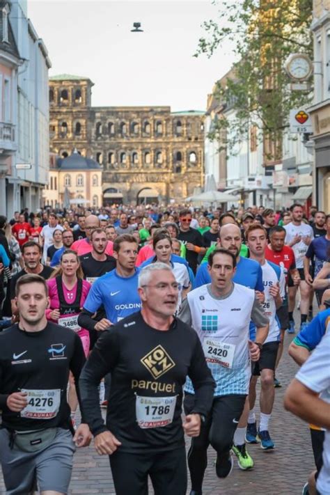 Jubil Umsrabatt Und L Ufercap Beim Bitburger Firmenlauf In