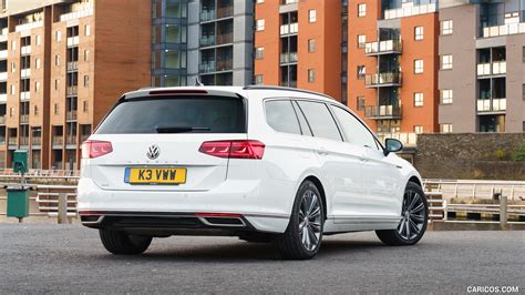 2020 Volkswagen Passat Gte Advance Estate Uk Spec Plug In Hybrid Rear Three Quarter