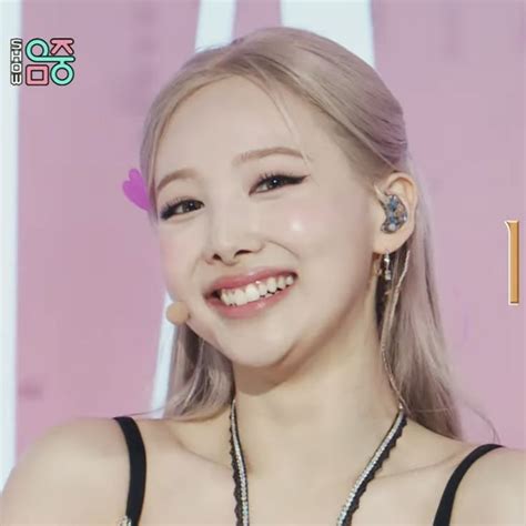 Nayeon 나연 Twice Icon Nayeon Pearl Earrings Earrings