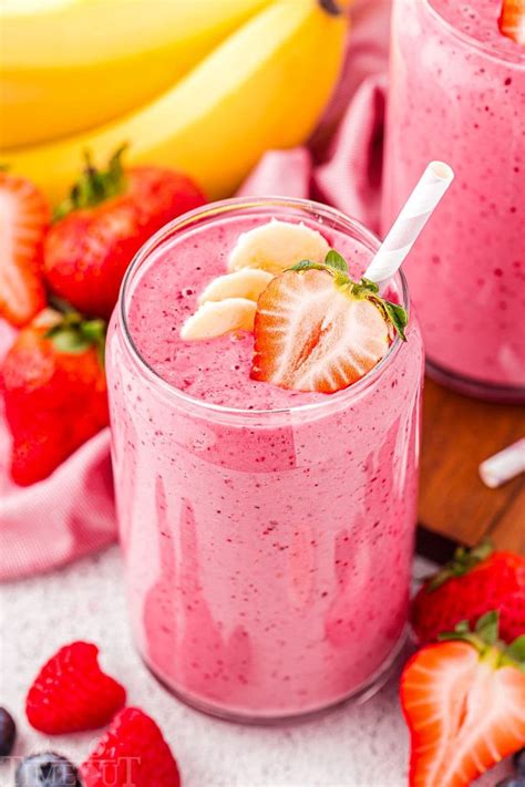 This Delicious Strawberry Banana Smoothie Recipe Is Quick And Easy To Make With J Strawberry