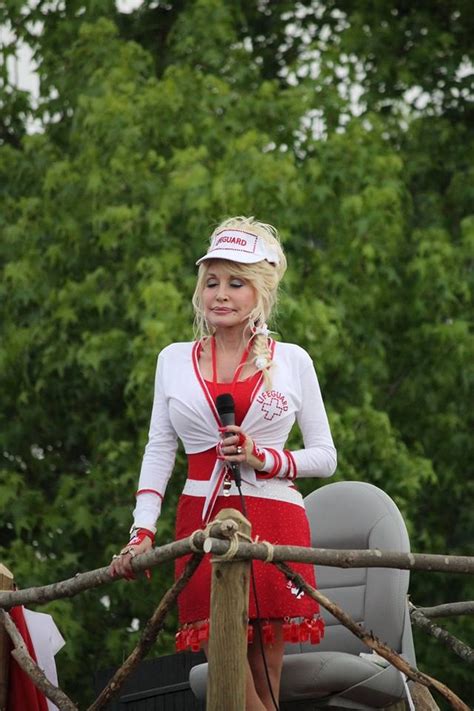 Dolly Parton Dollywood Parade Dolly Parton Dolly Dollywood