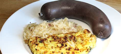 Rezept Blutwurst Mit Apfel Kartoffelr Sti Und Sauerkraut Rollis Rezepte