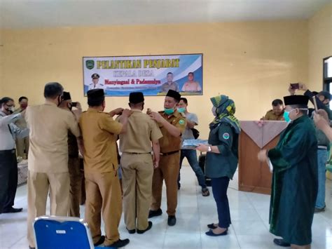 Camat Cipunagara Lantik Pjs Kepala Desa Manyingsal Dan Padamulya