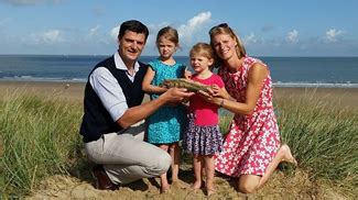 Largest oyster: Luxembourg family breaks Guinness World Records record