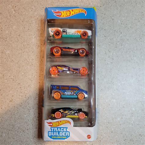Toy Hot Wheel Track Builder
