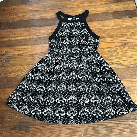 Euc Xtraordinary Lbd Nude With Black Lace Overlay Sle Gem