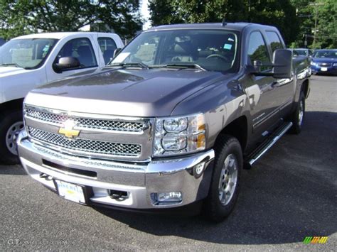 Mocha Steel Metallic Chevrolet Silverado Lt Crew Cab X