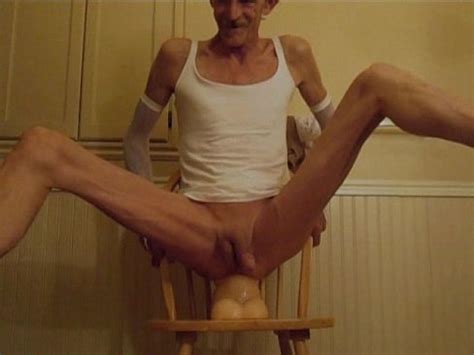 Morsa Pene Enorme Consolador Con Mis Pantimedias Y Bragas Fuera XVIDEOS