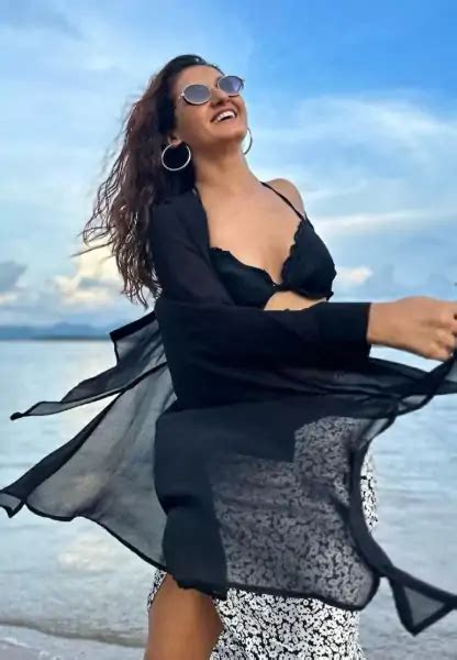 Shakti Mohan Latest Hot Bikini Pics And Photos