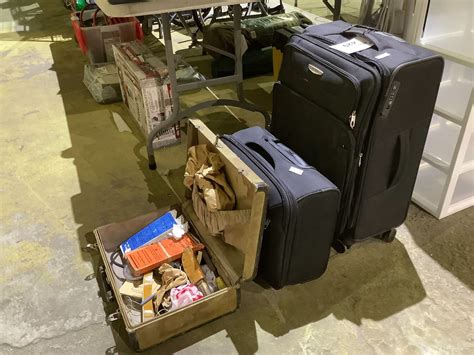 2 SAMSONITE SUITCASES AND BRIEFCASE WITH CONTENTS
