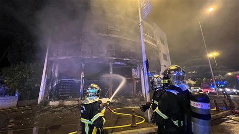 Saint Laurent du Var deux blessés légers dans l incendie d un magasin