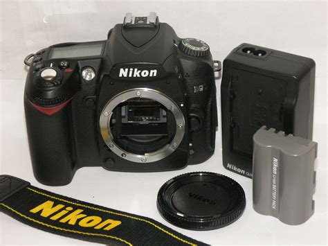 Nikon D90 DSLR Camera