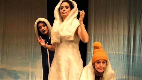 La Regina Delle Nevi In Scena Al Teatro Casa Di Pulcinella E