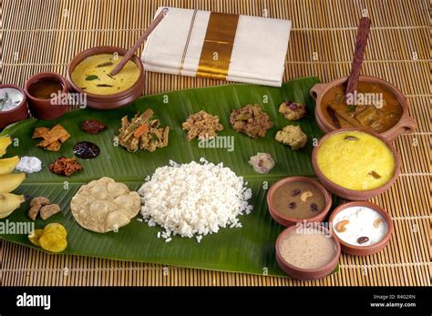 Kerala sadya Stock Photo - Alamy