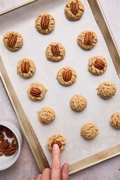 Almond Flour Brown Butter Pecan Sandies Olive And Mango