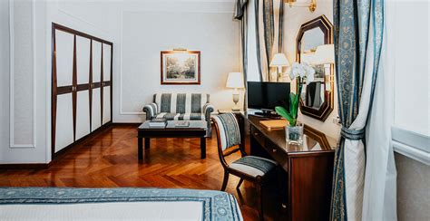 Discover the rooms of Hotel De La Ville in the heart of Florence