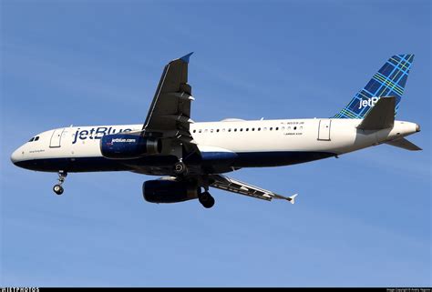 N558JB Airbus A320 232 JetBlue Airways Andriy Yegorov JetPhotos