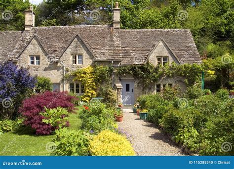 UK, Cotswolds, Bibury stock photo. Image of cotswold - 115285540