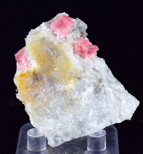 Cms Rhodochrosite Rhombohedral Crystal Pasto Bueno Peru Old Stock