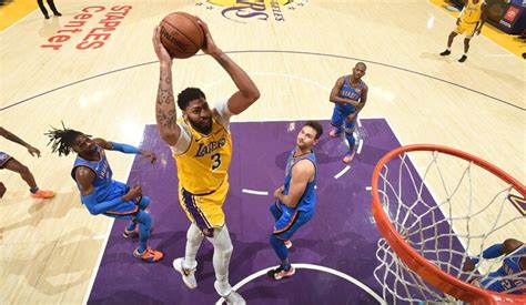 Surging offense carries Lakers to their 12th win | Los Angeles Lakers