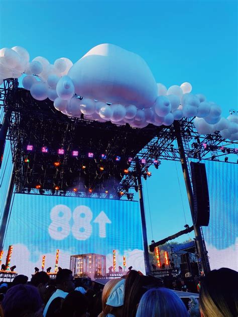 Head in the Clouds 2022 | Music fest, Good music, Clouds